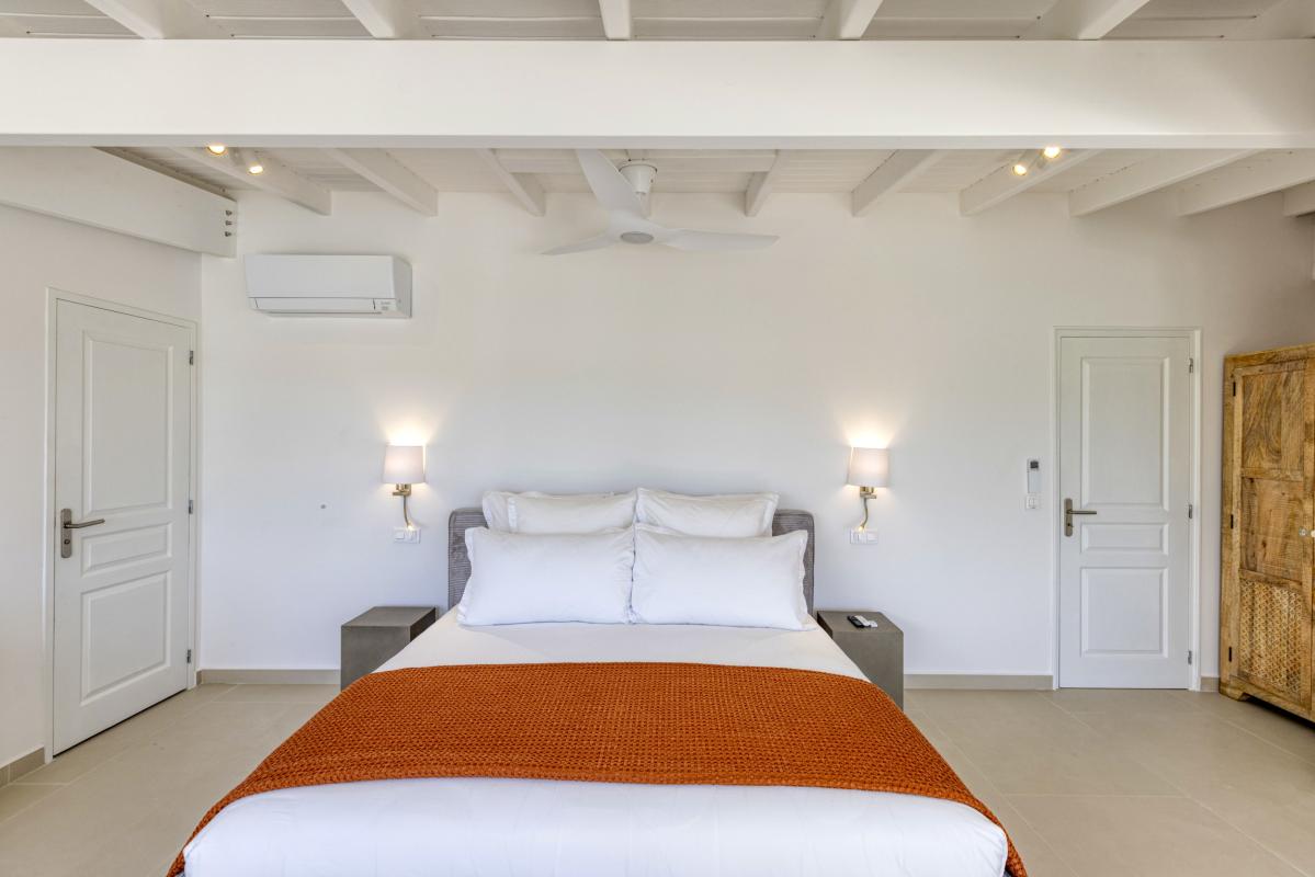 33.Location Villa piscine vue mer Terres Basses Saint Martin